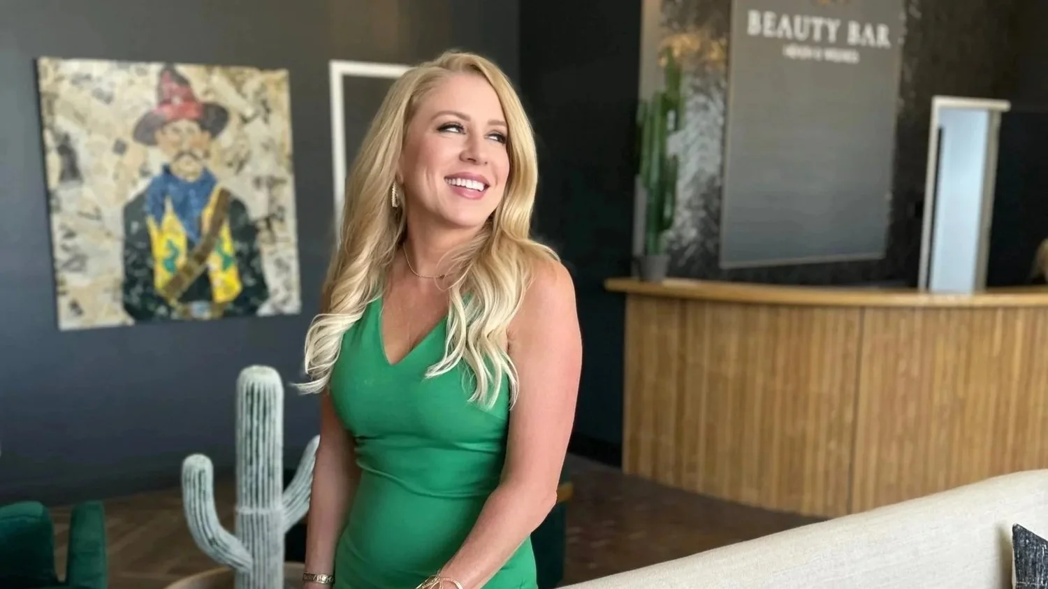 BEAUTY BAR HEALTH & WELLNESS CLINIC logo